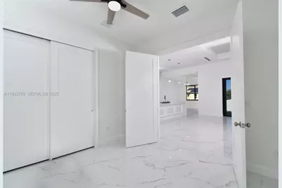 843 S Burns Ave S, Lehigh Acres, FL 33974 - Photo 19