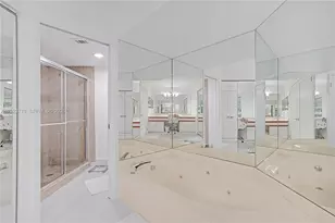 3600 Mystic Point Dr, Aventura, FL 33180 - Photo 29