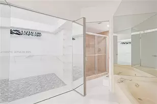 3600 Mystic Point Dr, Aventura, FL 33180 - Photo 25