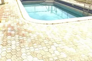 8001 Crespi Blvd, Miami Beach, FL 33141 - Photo 23