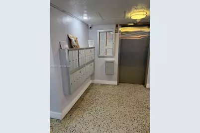 8001 Crespi Blvd #2D, Miami Beach, FL 33141 - Photo 7