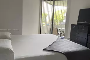 8275 SW 152nd Ave, Miami, FL 33193 - Photo 11