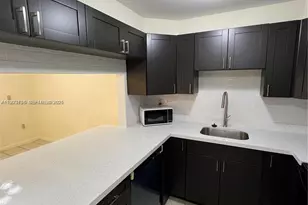 17170 SW 94th Ave, Palmetto Bay, FL 33157 - Photo 9