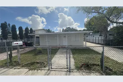 580 E 47th St, Hialeah, FL 33013 - Photo 3
