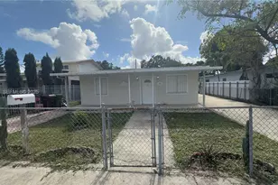 580 E 47th St, Hialeah, FL 33013 - Photo 3