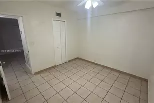 580 E 47th St, Hialeah, FL 33013 - Photo 9