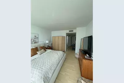 16400 Collins Ave #942, Sunny Isles Beach, FL 33160 - Photo 17