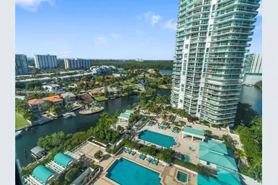 16400 Collins Ave #942, Sunny Isles Beach, FL 33160 - Photo 3