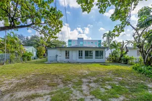 648 South Dr, Miami Springs, FL 33166 - Photo 19