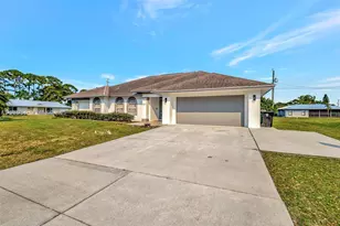 1321 SE Airoso Blvd, Port Saint Lucie, FL 34983 - Photo 1