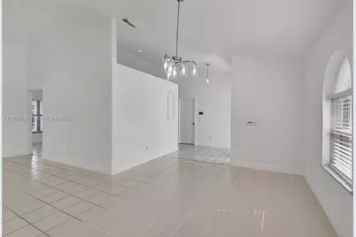 1321 SE Airoso Blvd, Port Saint Lucie, FL 34983 - Photo 5