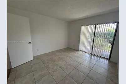 620 S Park Rd #15-2, Hollywood, FL 33021 - Photo 5