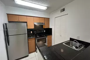 620 S Park Rd, Hollywood, FL 33021 - Photo 1