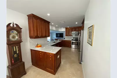 6611 NE 21st Ln, Fort Lauderdale, FL 33308 - Photo 11