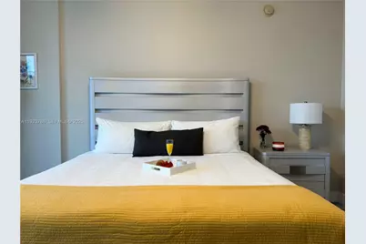 485 Brickell Ave #4405, Miami, FL 33131 - Photo 5