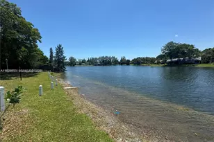 3720 Inverrary Dr, Lauderhill, FL 33319 - Photo 9