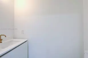 700 NE 24th St, Miami, FL 33137 - Photo 21