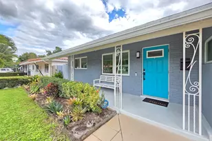 250 NE 42nd St, Oakland Park, FL 33334 - Photo 17