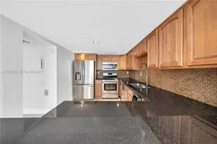 6864 SW 114th Pl, Miami, FL 33173 - Photo 7