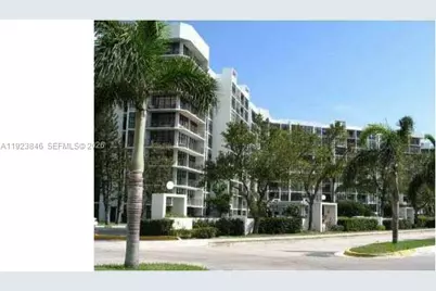 800 Parkview Dr #124, Hallandale Beach, FL 33009 - Photo 19