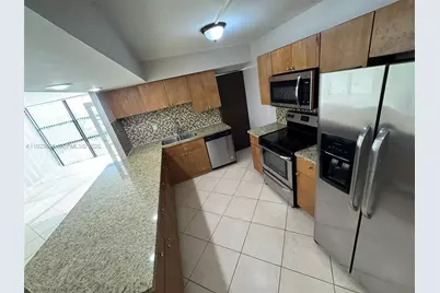800 Parkview Dr #124, Hallandale Beach, FL 33009 - Photo 11
