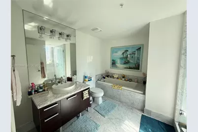 253 NE 2nd St #908, Miami, FL 33132 - Photo 3