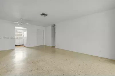 2854 E Crosley Dr E #J, West Palm Beach, FL 33415 - Photo 7