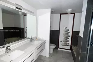 3610 Yacht Club Dr, Aventura, FL 33180 - Photo 13