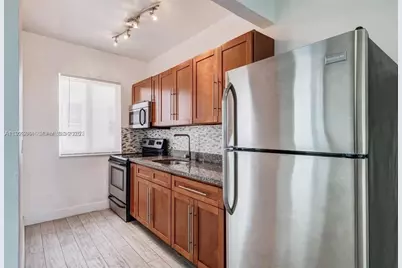 610 12th St #5, Miami Beach, FL 33139 - Photo 5