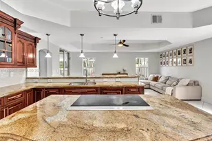 8123 NW 161st Terrace, Miami Lakes, FL 33016 - Photo 23