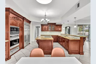 8123 NW 161st Ter, Miami Lakes, FL 33016 - Photo 27