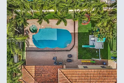 8123 NW 161st Ter, Miami Lakes, FL 33016 - Photo 71