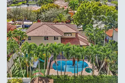 8123 NW 161st Ter, Miami Lakes, FL 33016 - Photo 73