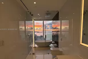300 Biscayne Blvd Way, Miami, FL 33131 - Photo 15
