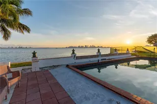 1680 S Treasure Dr, North Bay Village, FL 33141 - Photo 1