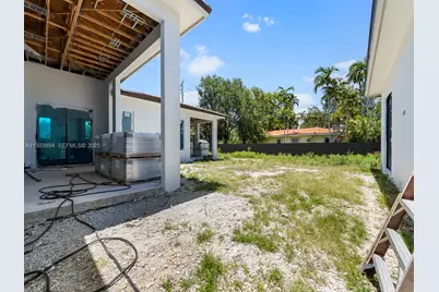 8275 SW 93rd St, Miami, FL 33156 - Photo 13