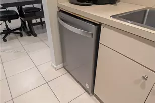 8540 SW 149th Ave, Miami, FL 33193 - Photo 5