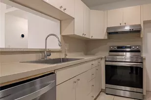 8540 SW 149th Ave, Miami, FL 33193 - Photo 11