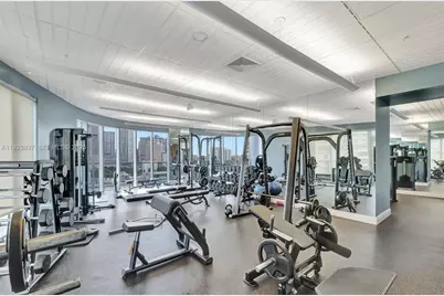 185 SW 7th St #1612, Miami, FL 33130 - Photo 7