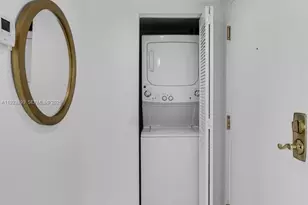 800 Claughton Island Dr, Miami, FL 33131 - Photo 29