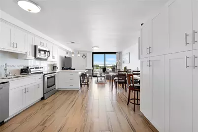 1800 Collins Ave #11B, Miami Beach, FL 33139 - Photo 1