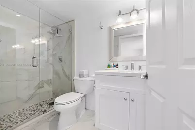 1800 Collins Ave #11B, Miami Beach, FL 33139 - Photo 9