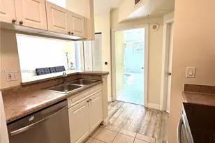 17150 N Bay Rd, Sunny Isles Beach, FL 33160 - Photo 9