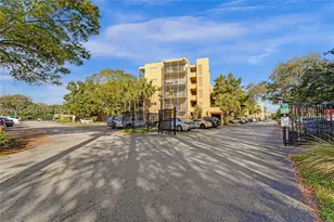 4111 Stirling Rd, Dania Beach, FL 33314 - Photo 45