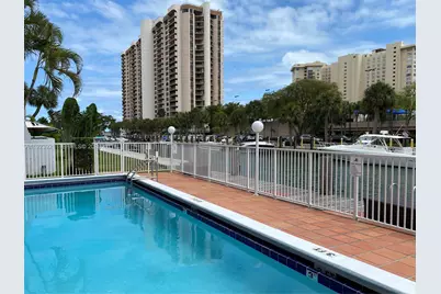 1650 NE 115th St #405, Miami, FL 33181 - Photo 9