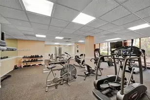 3800 N Hills Dr, Hollywood, FL 33021 - Photo 19