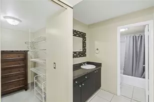 3800 N Hills Dr, Hollywood, FL 33021 - Photo 15