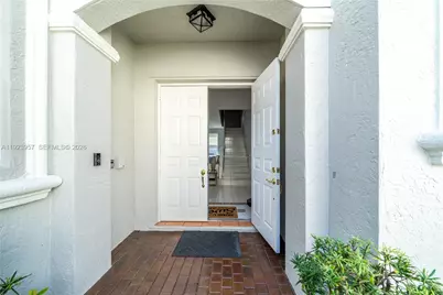 1547 Mariner Way, Hollywood, FL 33019 - Photo 3