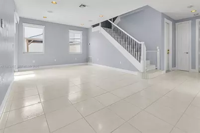 1547 Mariner Way, Hollywood, FL 33019 - Photo 7