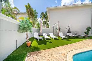 1547 Mariner Way, Hollywood, FL 33019 - Photo 5